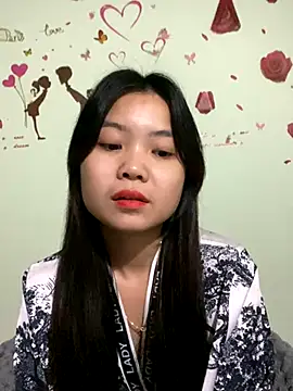 Maeve2k5 online show from 4, 12, 2024