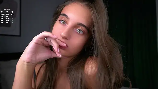 Snapshot of PiquingOgalala chatting on 22, 11, 2025 PiquingOgalala online show from 22, 11, 2025