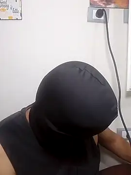 Nisreenn online show from 22, 10, 2025