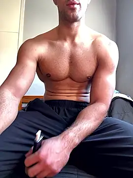 Snapshot of ItsYourHotPapi chatting on 5, 12, 2024 ItsYourHotPapi online show from 5, 12, 2024