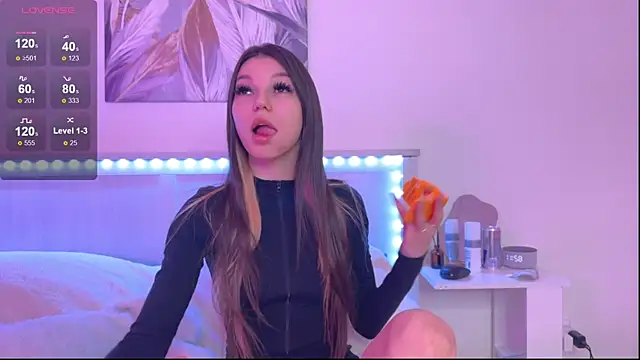 Snapshot of Veronica_leal chatting on 20, 10, 2025 Veronica leal online show from 20, 10, 2025