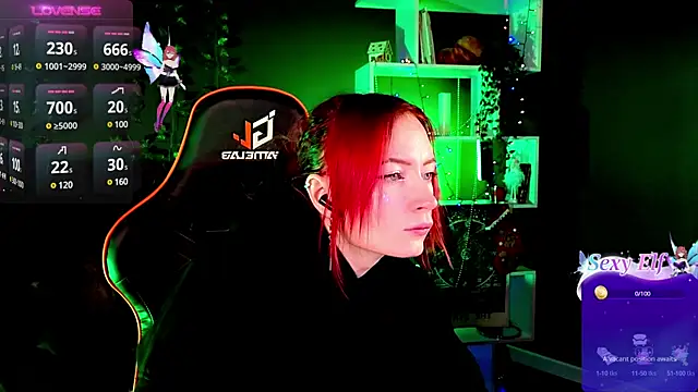 Snapshot of _HelenCarter chatting on 17, 12, 2024 HelenCarter online show from 17, 12, 2024