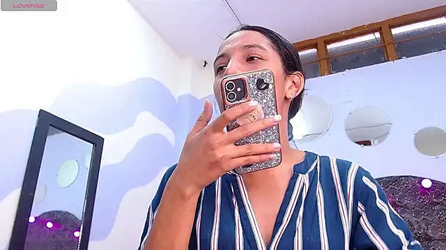 Lina10 online show from 20, 1, 2025