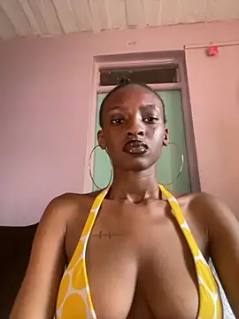 Snapshot of Tee_babygirl1 chatting on 26, 10, 2025 Tee babygirl1 online show from 26, 10, 2025