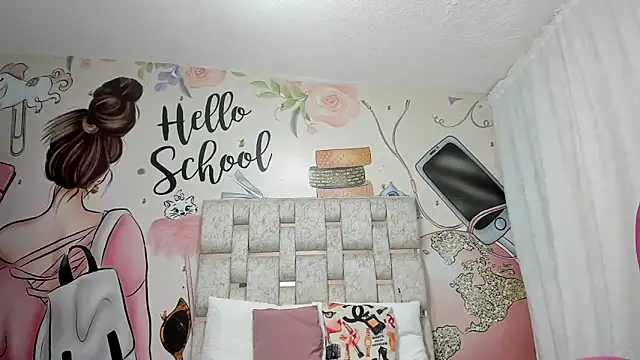 EMMA SWEETT1 online show from 17, 1, 2025