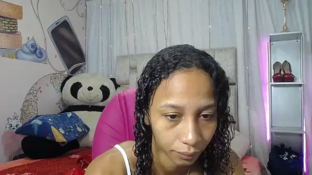 EMMA SWEETT1 online show from 22, 12, 2025