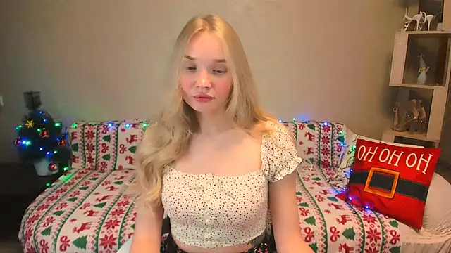 Snapshot of BoysLoveBlondee chatting on 21, 12, 2024 BoysLoveBlondee online show from 21, 12, 2024