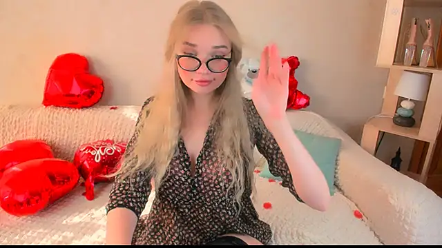 Snapshot of BoysLoveBlondee chatting on 17, 2, 2025 BoysLoveBlondee online show from 17, 2, 2025