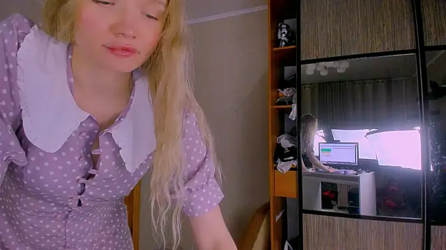 Snapshot of BoysLoveBlondee chatting on 20, 3, 2025 BoysLoveBlondee online show from 20, 3, 2025