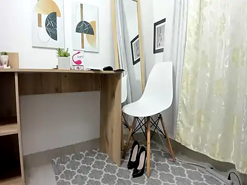 Snapshot of GenesisTT chatting on 1, 2, 2025 GenesisTT online show from 1, 2, 2025