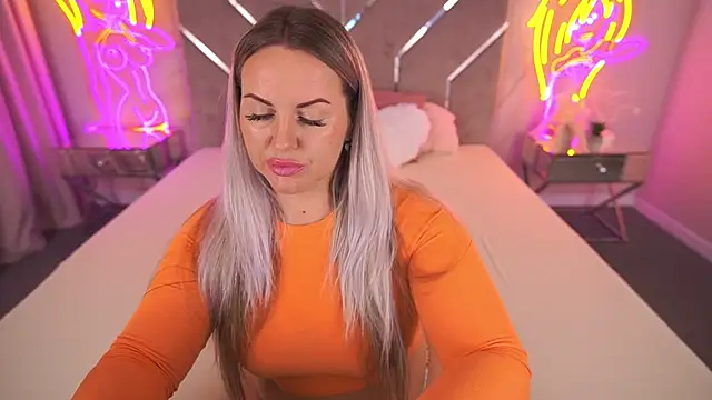 KiraCandyS online show from 11, 11, 2025