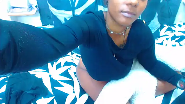 SAVAGExBOO online show from 1, 1, 2025