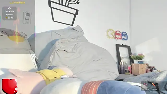 Alessia28  online show from 5, 11, 2025