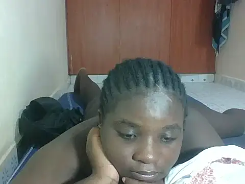 hotebbbyy online show from 2, 5, 2026