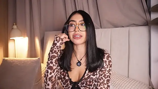 Sara albrecht online show from 14, 3, 2026