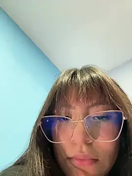 Snapshot of Lily_candy_X chatting on 1, 3, 2025 Lily candy X online show from 1, 3, 2025