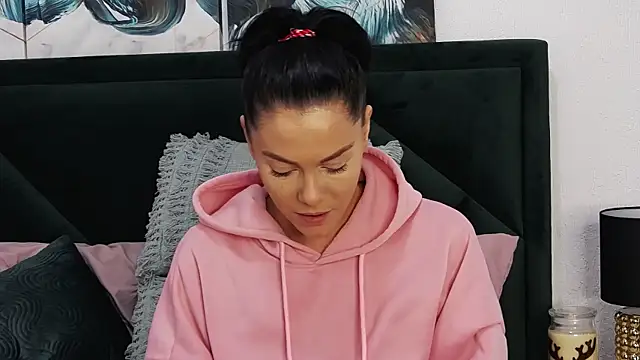 tanyagrey online show from 4, 12, 2024