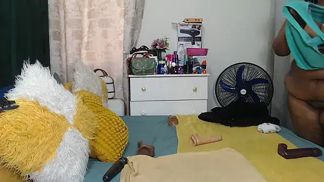 GaggingQueenxx online show from 10, 6, 2026