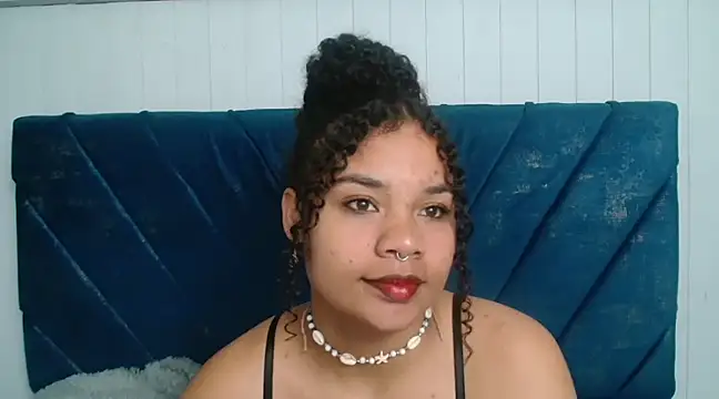 Snapshot of KittyBrookex chatting on 5, 1, 2025 KittyBrookex online show from 5, 1, 2025
