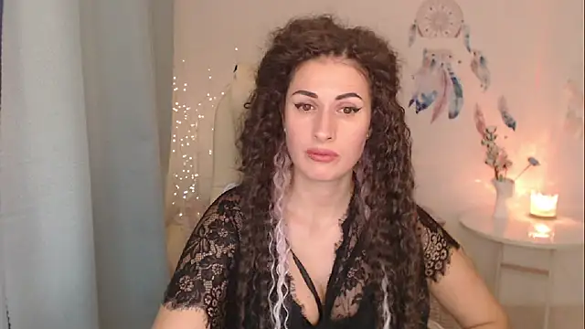 MaryMalory11 online show from 9, 12, 2024