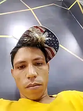 Yosbel123xh online show from 15, 4, 2026