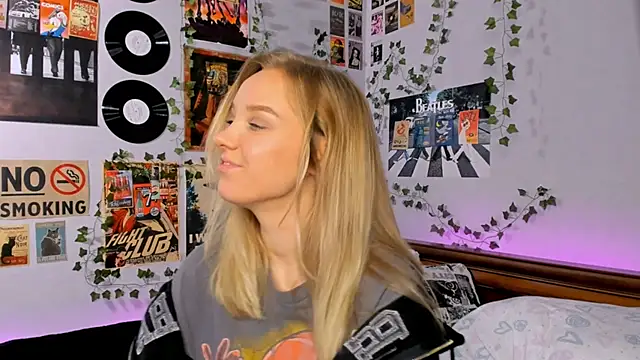 AliciaParkerf online show from 13, 12, 2024