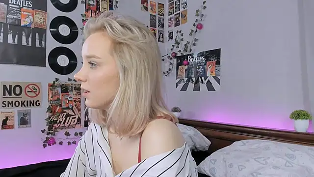 AliciaParkerf online show from 17, 1, 2025