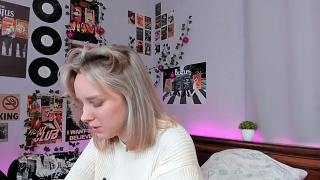 AliciaParkerf online show from 22, 1, 2025