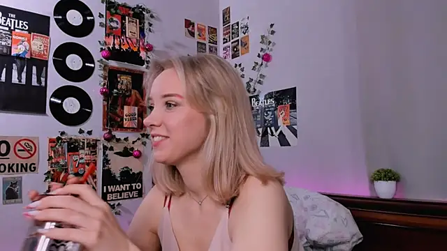 AliciaParkerf online show from 1, 2, 2025