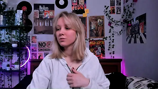 AliciaParkerf online show from 18, 3, 2025
