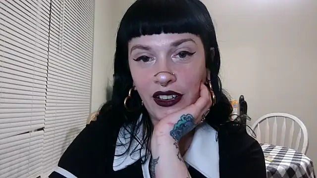 Marcelinegoddess online show from 11, 3, 2025