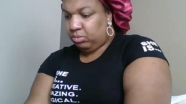 Snapshot of Badgirlbrittt chatting on 14, 10, 2025 Badgirlbrittt online show from 14, 10, 2025