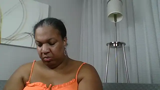 Snapshot of Badgirlbrittt chatting on 24, 10, 2025 Badgirlbrittt online show from 24, 10, 2025