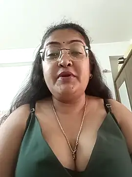 LAVERNIYA  online show from 10, 9, 2025