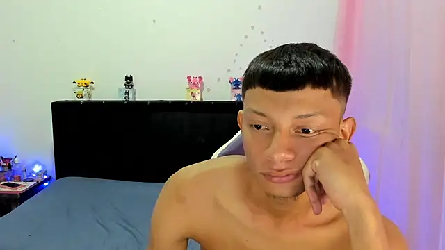 Annie Dani420 online show from 4, 3, 2025