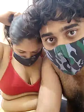 IND COUPLE1 online show from 3, 1, 2025