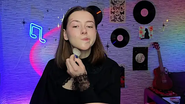 GloriaElmer online show from 3, 12, 2024