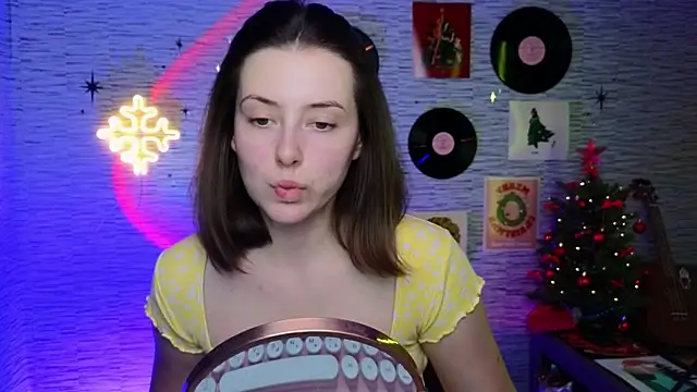 GloriaElmer online show from 18, 12, 2024