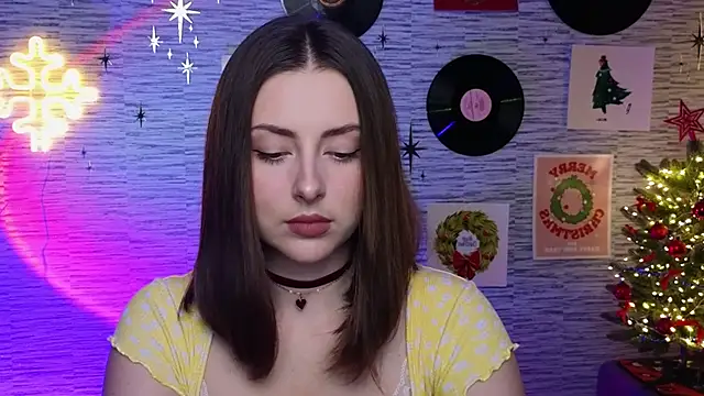 GloriaElmer online show from 7, 1, 2025