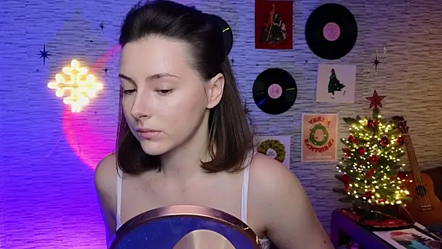 GloriaElmer online show from 22, 1, 2025