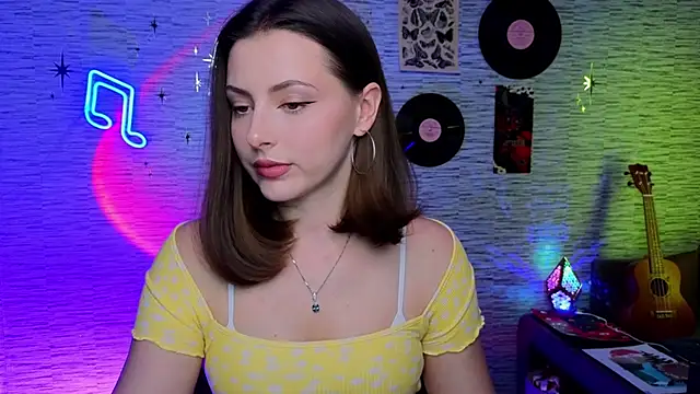 GloriaElmer online show from 7, 2, 2025