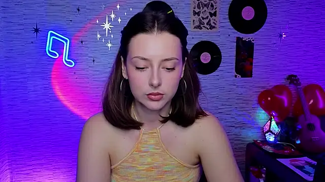 GloriaElmer online show from 14, 2, 2025