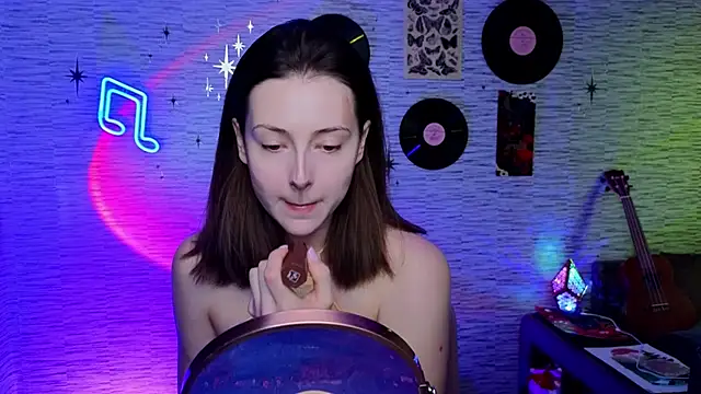 GloriaElmer online show from 19, 2, 2025