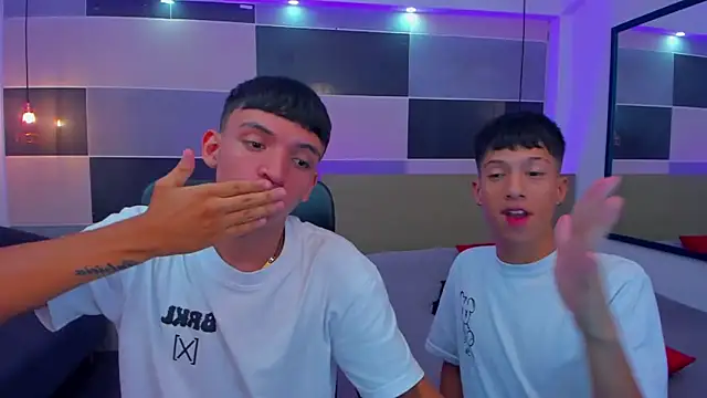 Juan Nd Steven online show from 5, 3, 2025