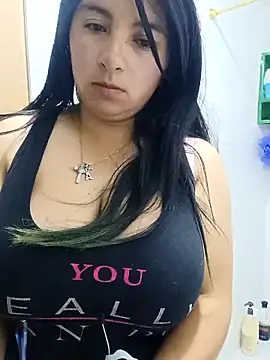 Snapshot of _Angelinaandrade_ chatting on 31, 10, 2025  Angelinaandrade  online show from 31, 10, 2025