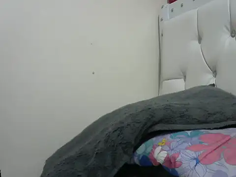 Snapshot of shanycute1 chatting on 14, 10, 2025 shanycute1 online show from 14, 10, 2025