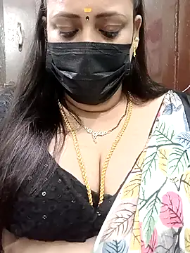 Snapshot of ashikaa_r chatting on 12, 12, 2024 ashikaa r online show from 12, 12, 2024