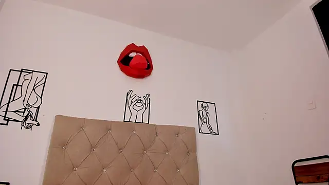 Snapshot of ari_amisi chatting on 15, 4, 2026 ari amisi online show from 15, 4, 2026