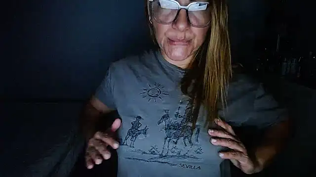 Snapshot of mirand_zackyx chatting on 17, 3, 2026 mirand zackyx online show from 17, 3, 2026