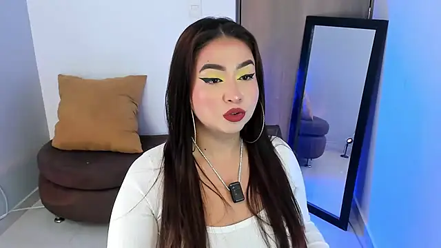 LiahDiaz online show from 30, 4, 2026